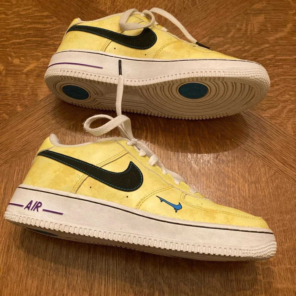 Nike Air Force 1 - Picture 3 of 7